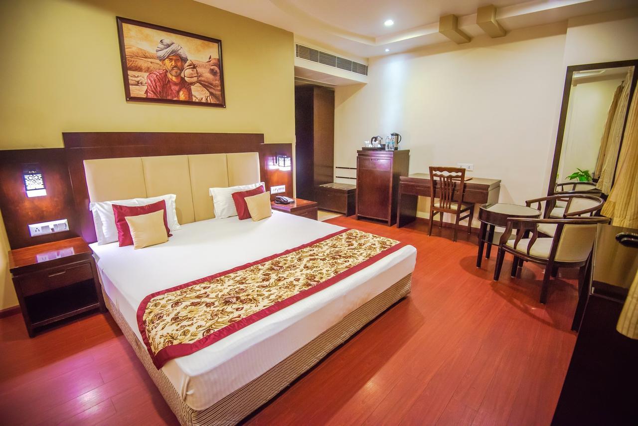 Gold Leaf Hotel Udaipur Luaran gambar